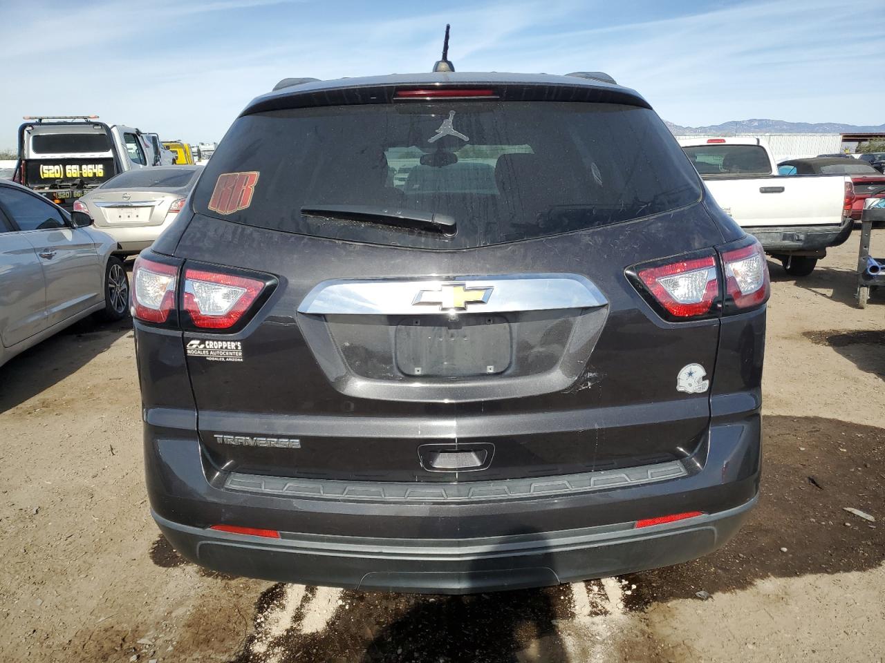 VIN 1GNKRFED5HJ333790 2017 CHEVROLET TRAVERSE no.6