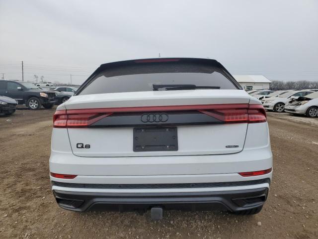  AUDI Q8 2022 Белы