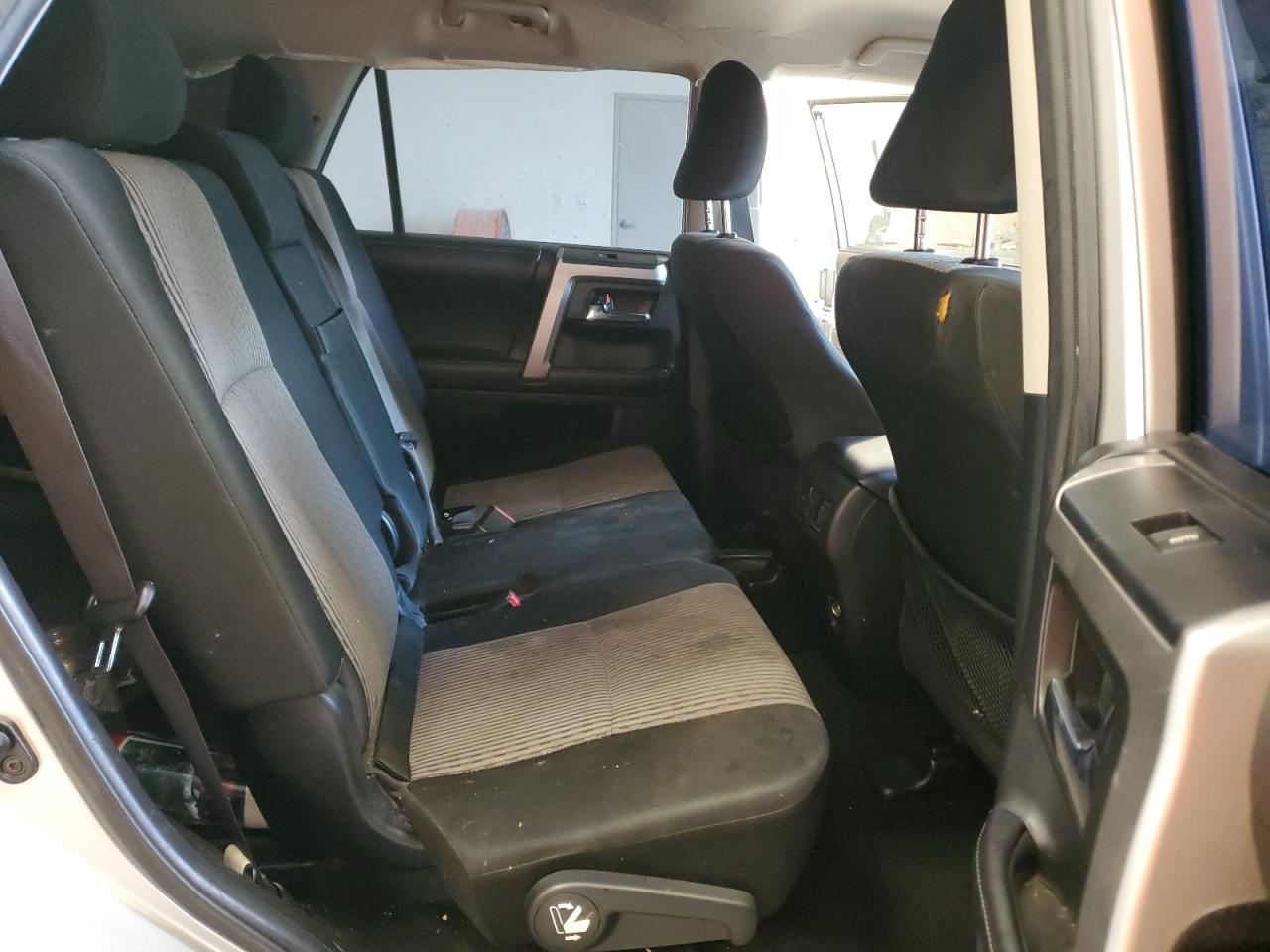 2016 Toyota 4Runner - Image 11