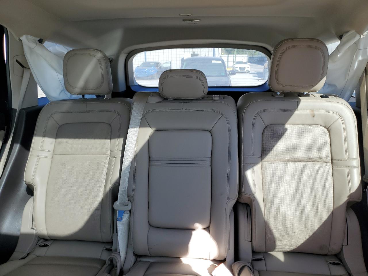 2020 Lincoln Aviator - Image 10