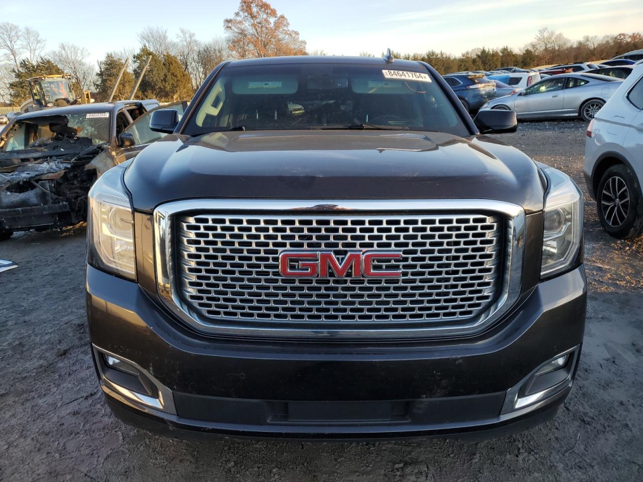 2017 GMC Yukon - Image 5