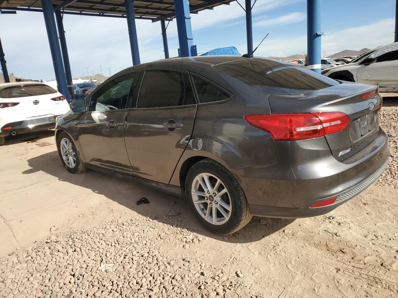 VIN 1FADP3F22GL214073 2016 FORD FOCUS no.2