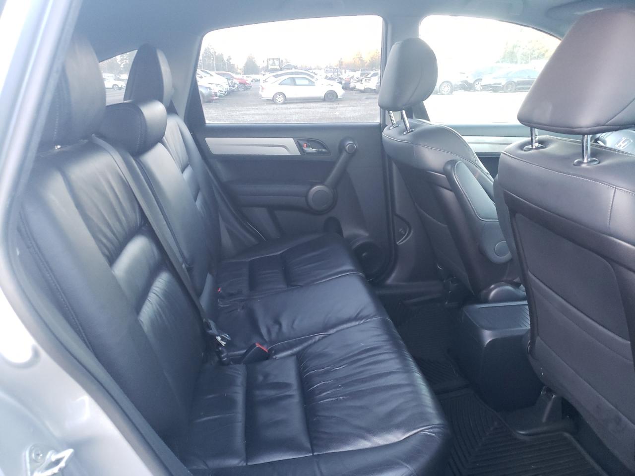 2011 Honda CR-V - Image 11