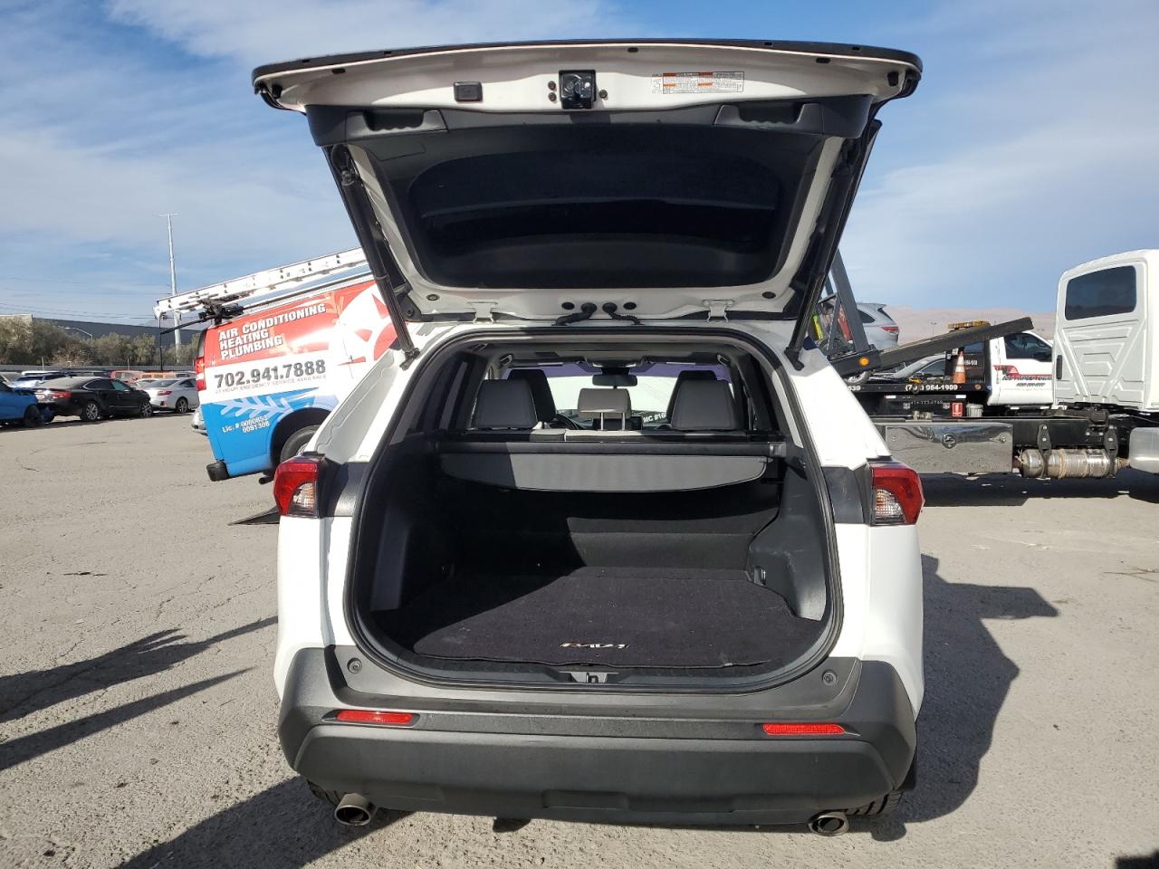 2019 Toyota RAV 4 - Image 6