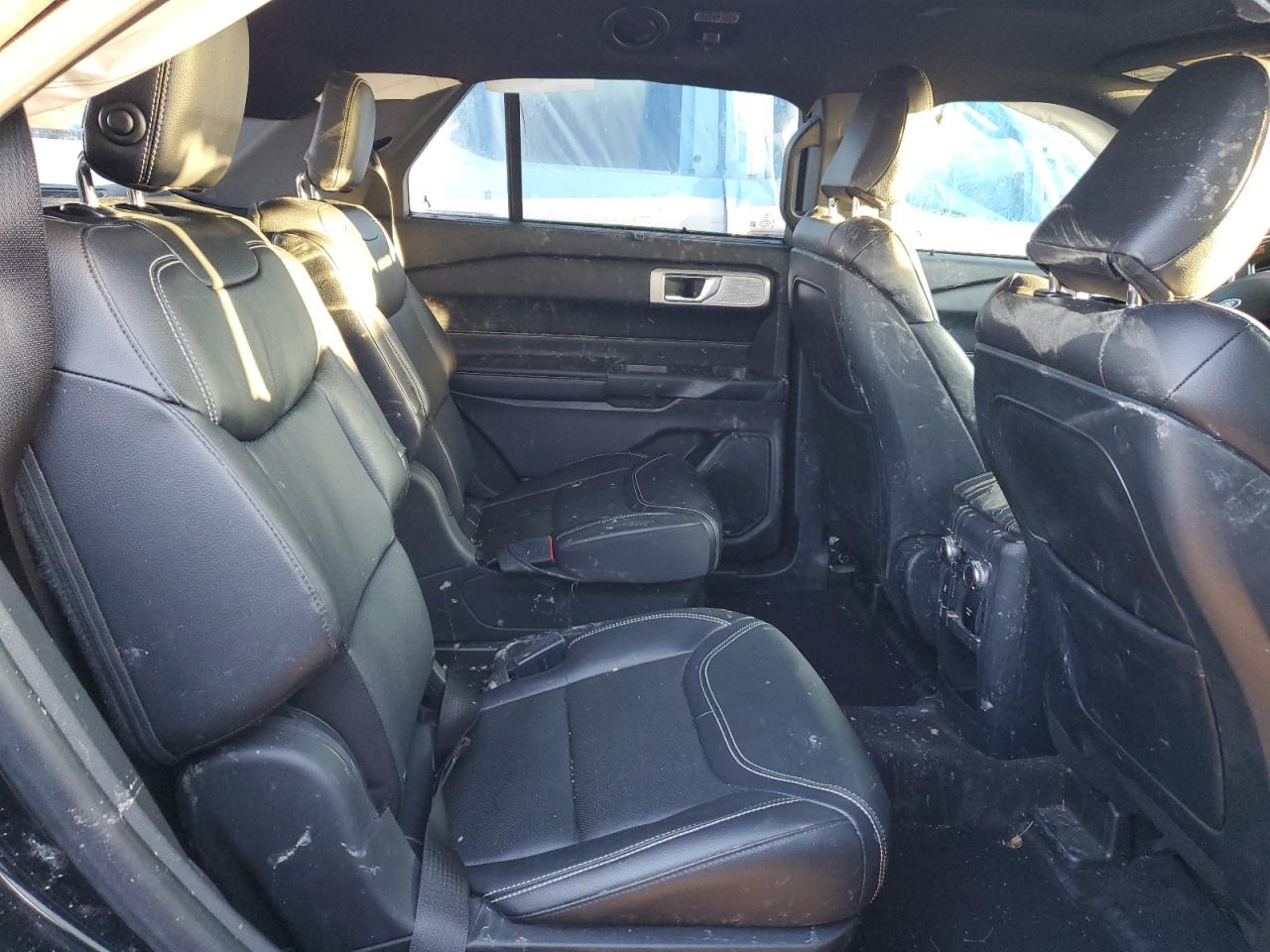 2020 Ford Explorer - Image 11