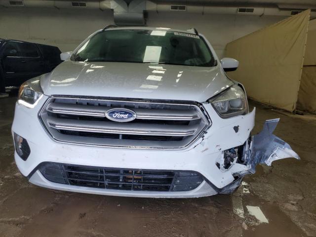  FORD ESCAPE 2018 Biały