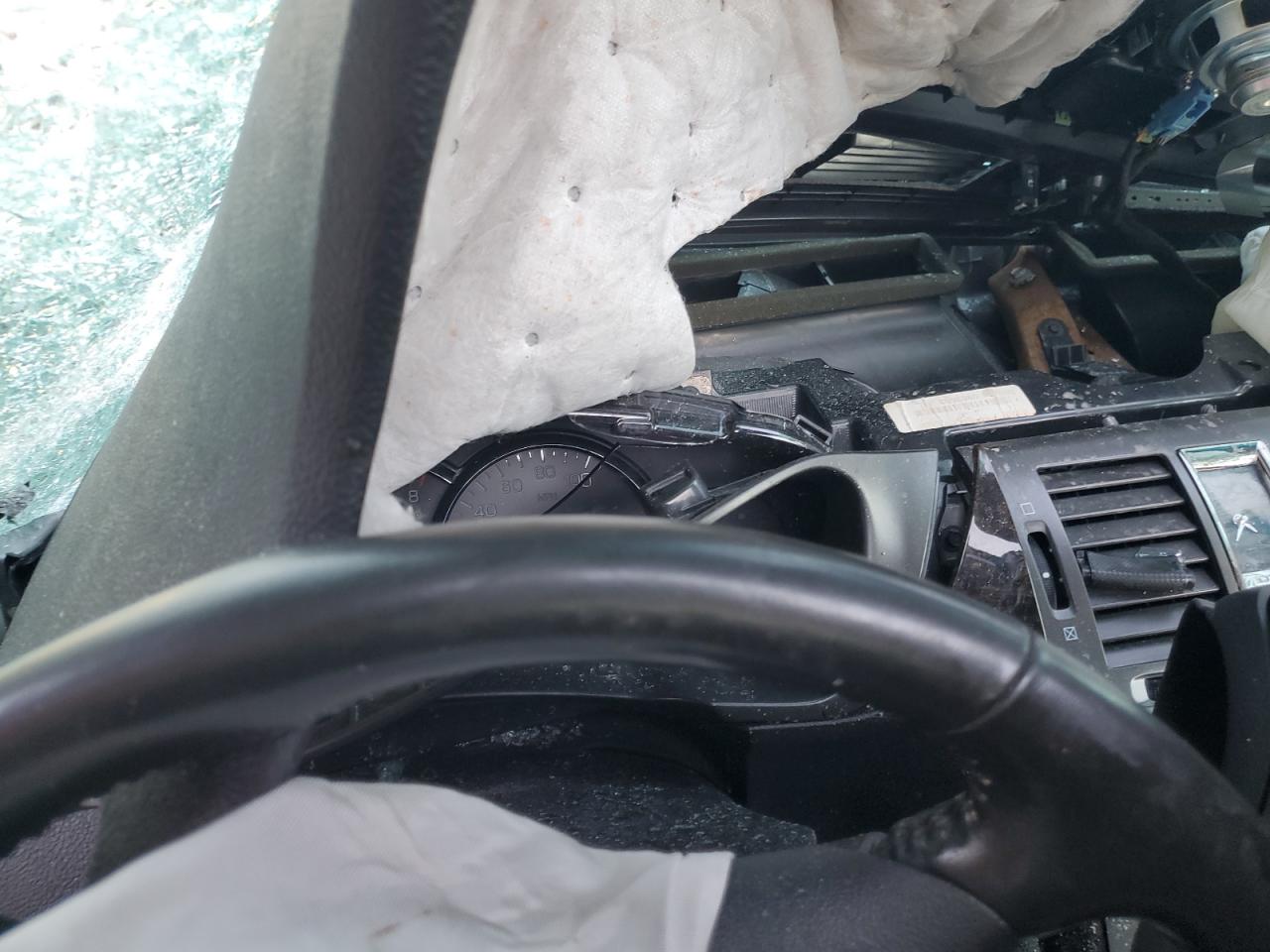 2011 Cadillac Dts Luxury Collection VIN: 1G6KD5E63BU138119 Lot: 84472714