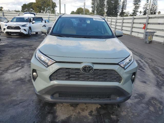  TOYOTA RAV4 2019 Зеленый