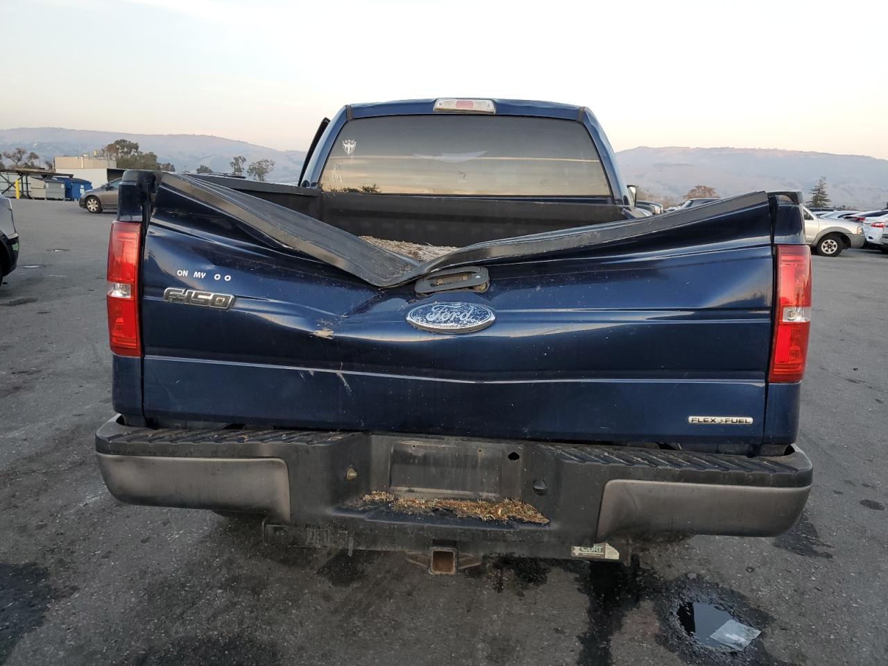 2011 Ford F150 VIN: 1FTMF1EM2BFA42073 Lot: 85560044