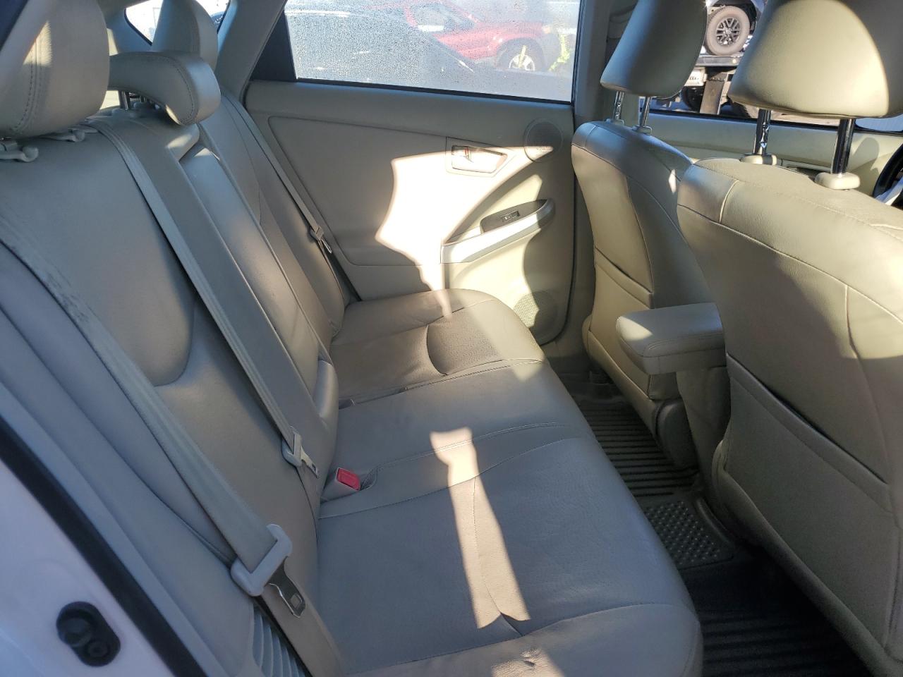 2010 Toyota Prius - Image 10