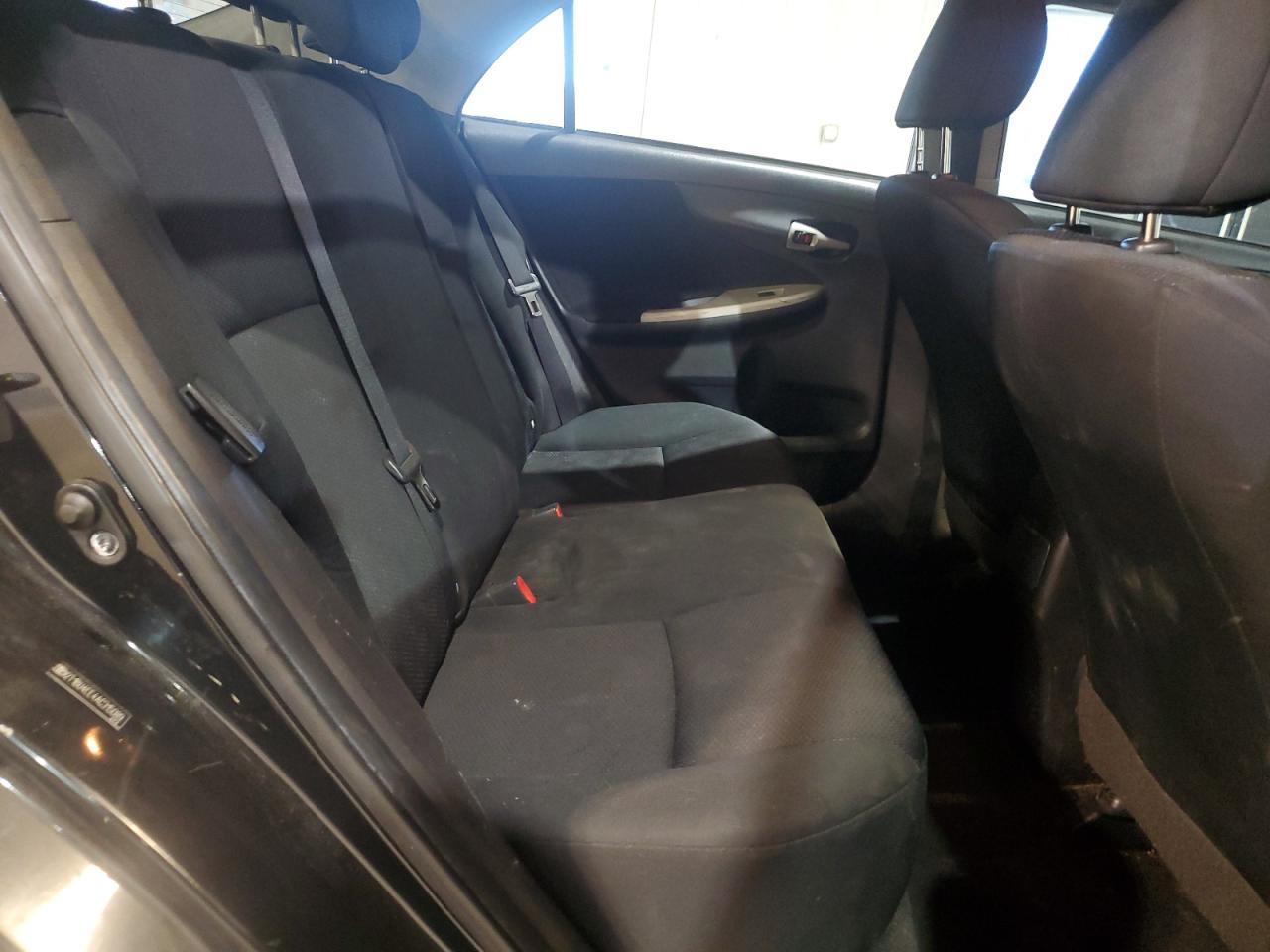 2010 Toyota Corolla - Image 11