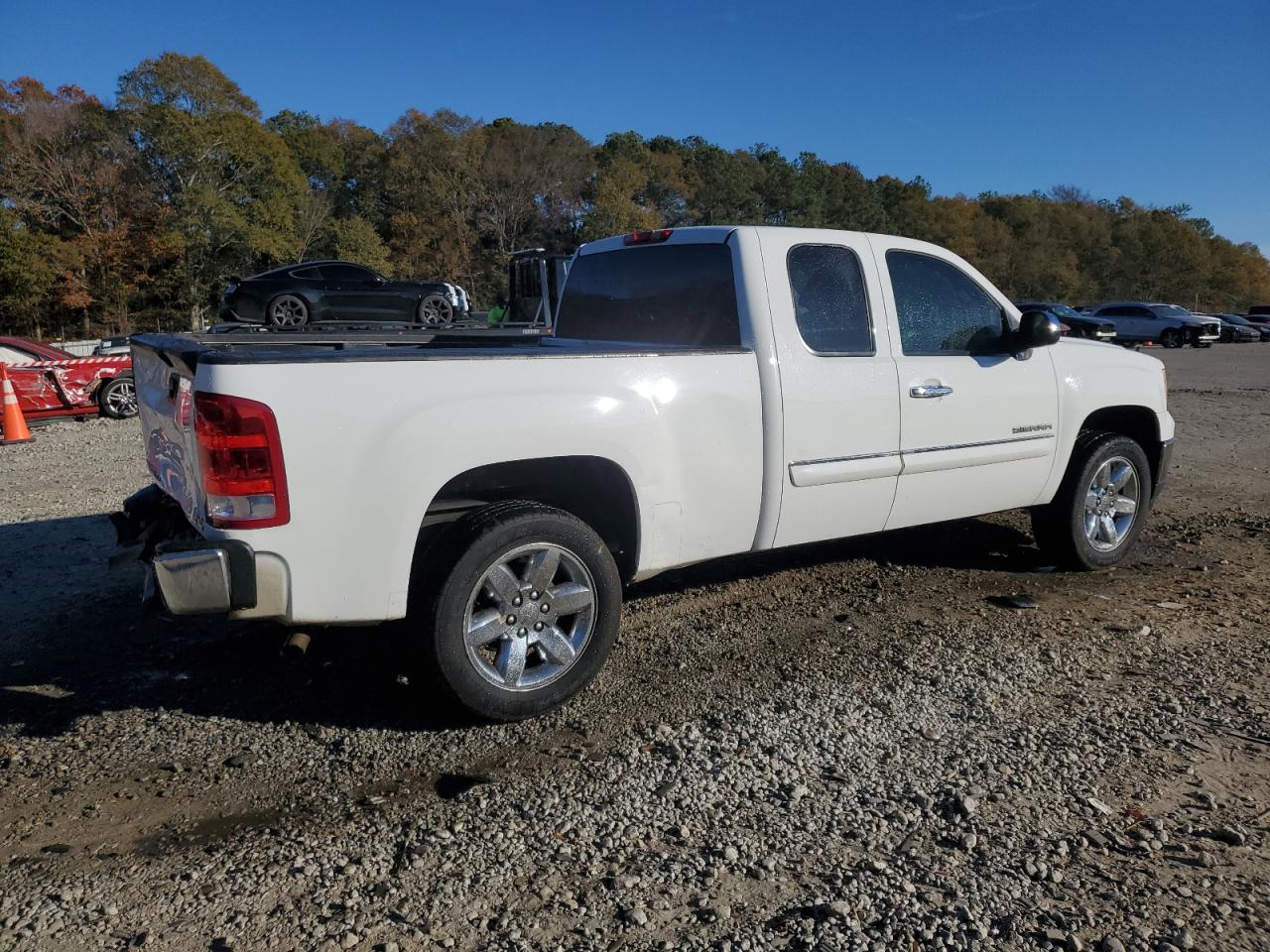 VIN 1GTR1VE02DZ226441 2013 GMC SIERRA no.3