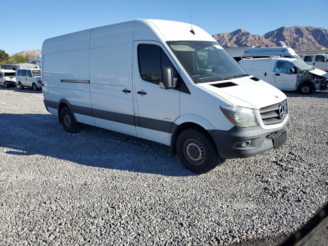 VIN WD3PE8CC4F5984926 2015 MERCEDES-BENZ SPRINTER no.4