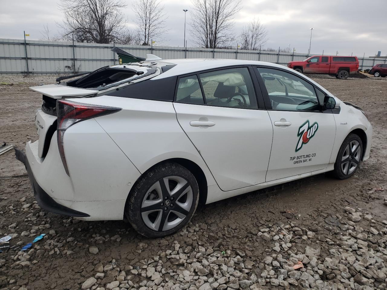 VIN JTDKARFU9J3062341 2018 TOYOTA PRIUS no.3