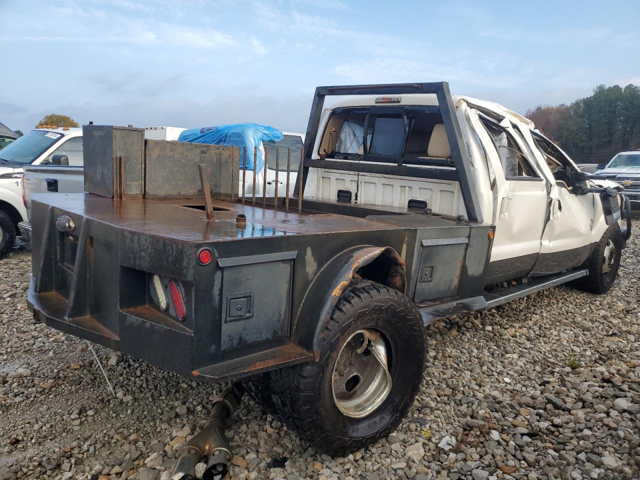 VIN 1FT8W3DT7FEA92873 2015 FORD F350 no.3