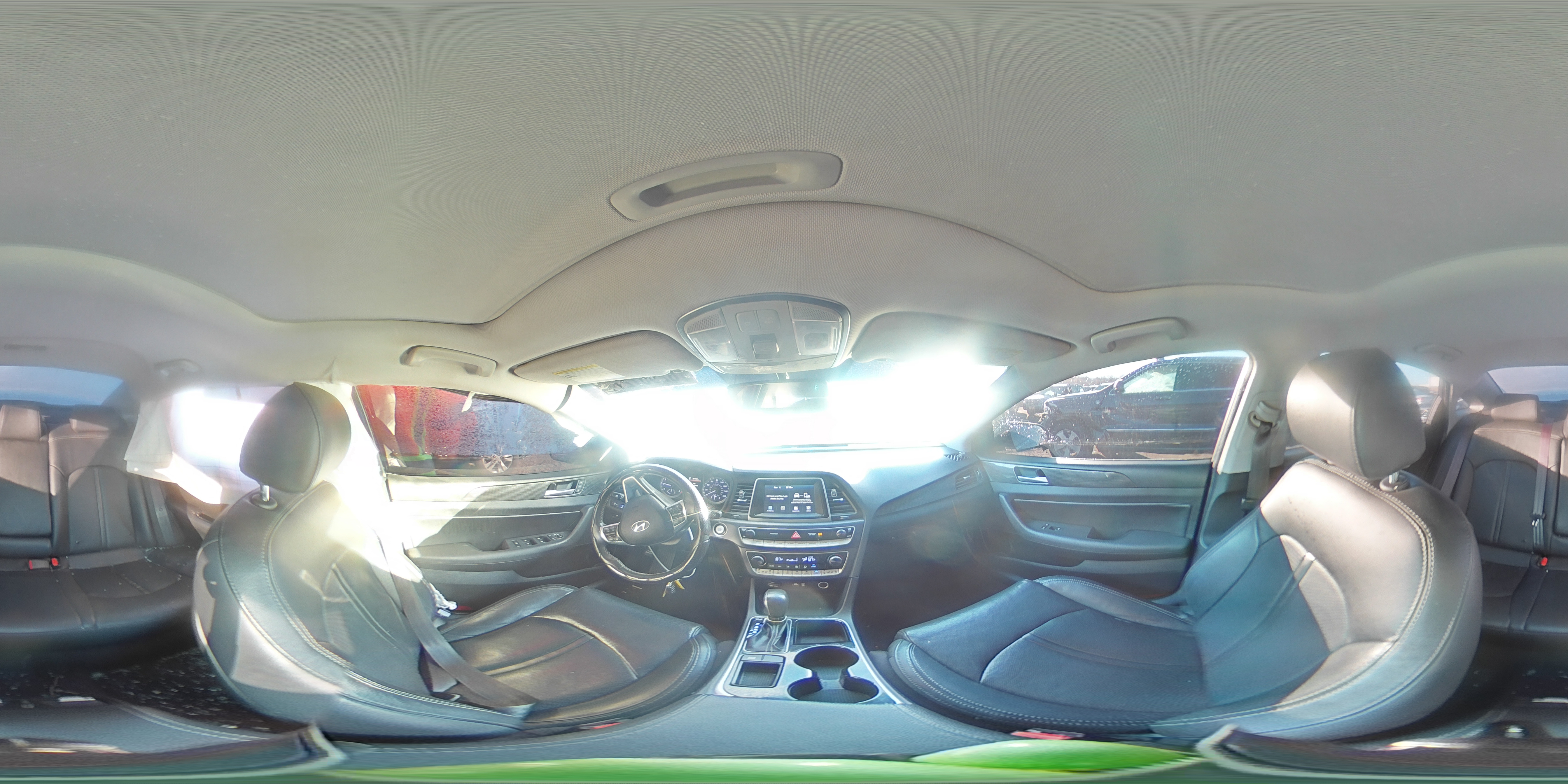 2018 Hyundai Sonata - Image 12