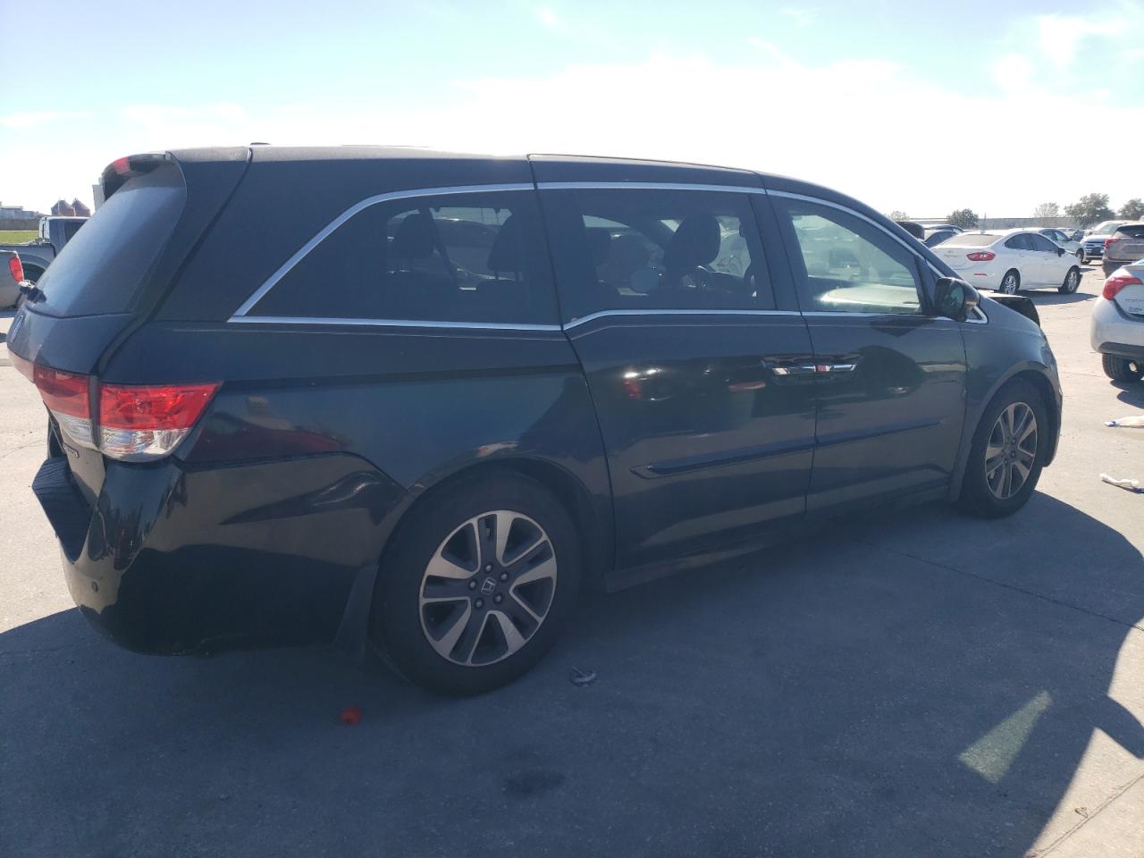 2015 Honda Odyssey - Image 3