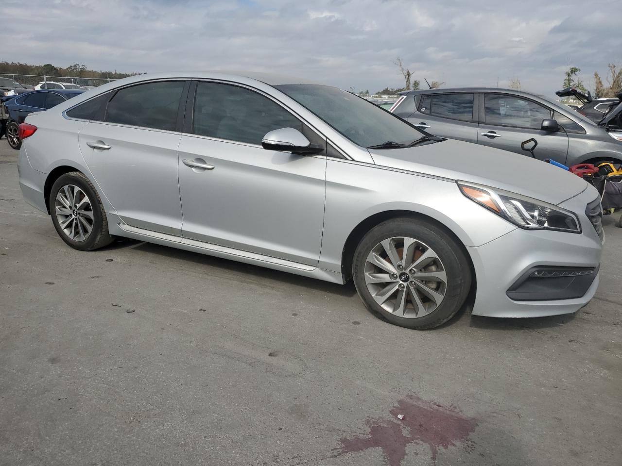2016 Hyundai Sonata - Image 4