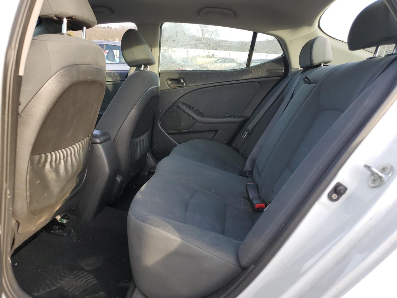 2015 Kia Optima - Image 11