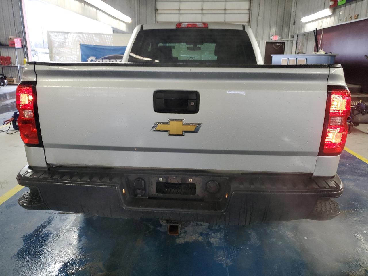2017 Chevrolet Silverado - Image 6