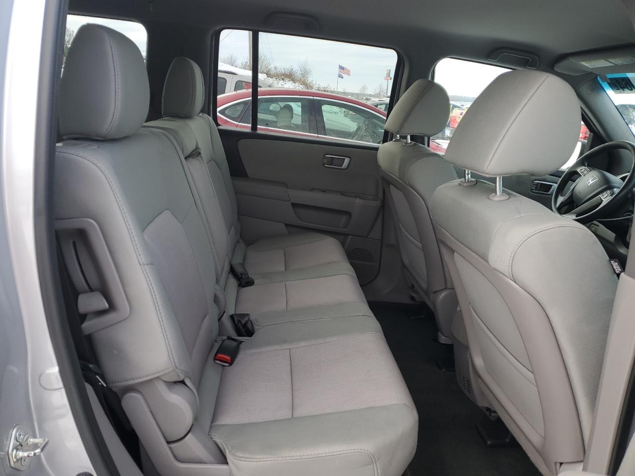 2015 Honda Pilot - Image 11