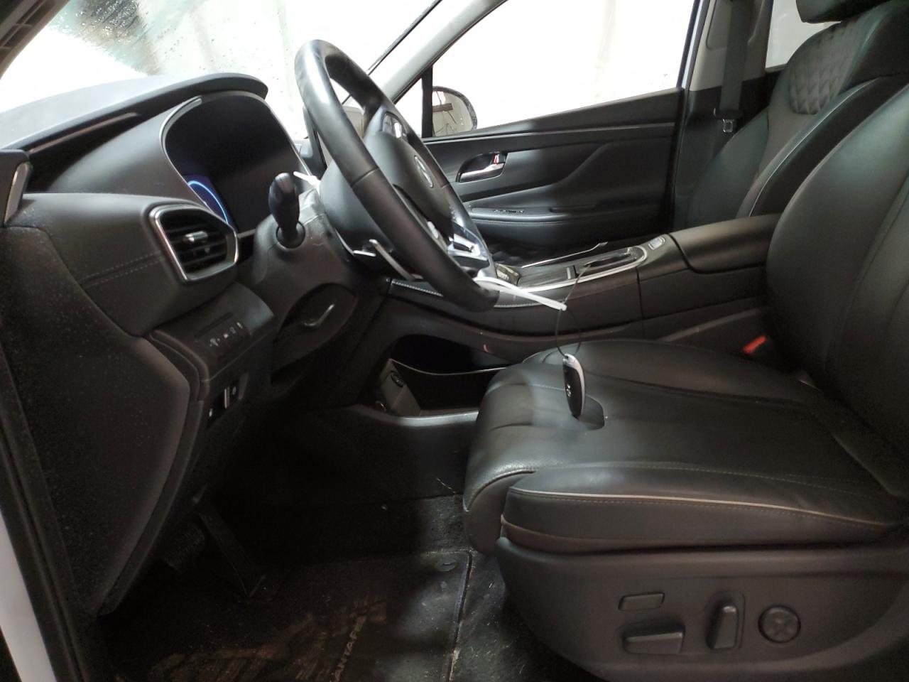 2023 Hyundai Santa Fe - Image 7