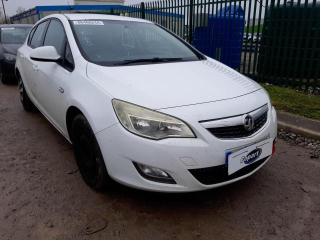 2011 VAUXHALL ASTRA EXCL