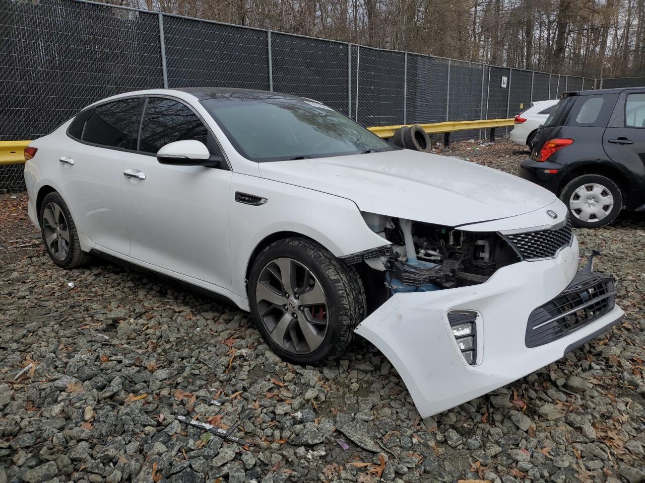 2018 Kia Optima - Image 4