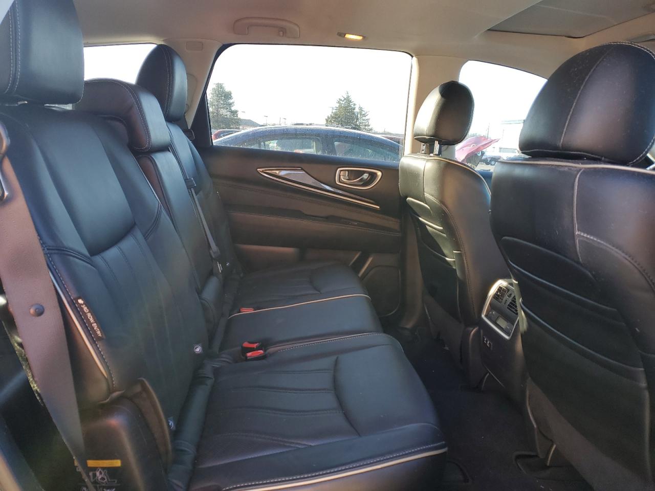 2019 Infiniti QX60 - Image 12