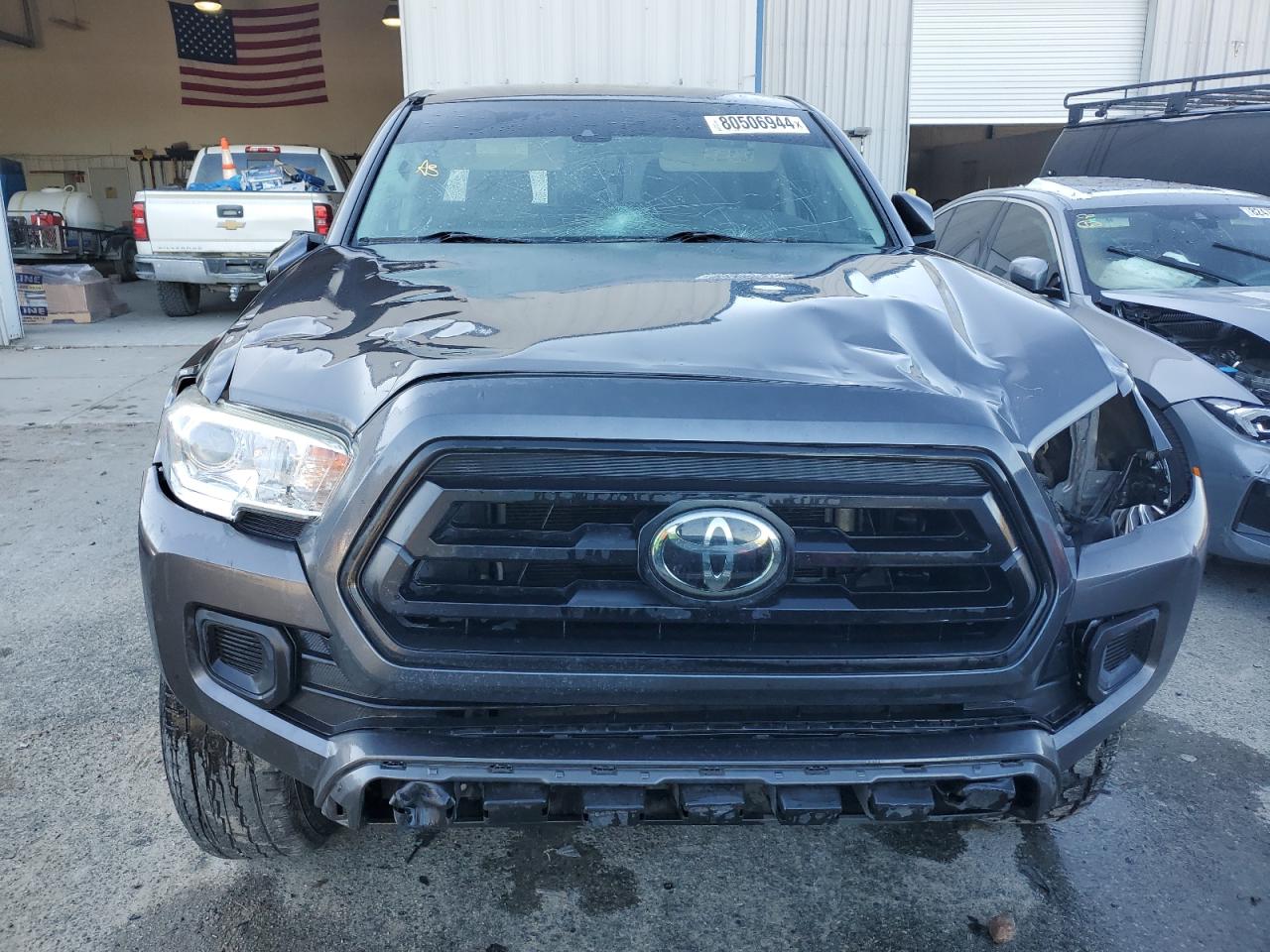 2020 Toyota Tacoma - Image 5