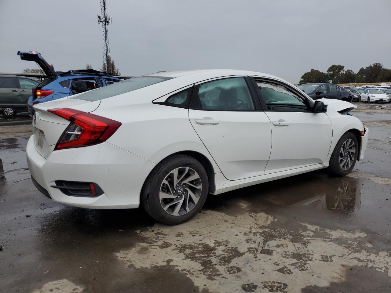 VIN 2HGFC2F72GH575810 2016 HONDA CIVIC no.3