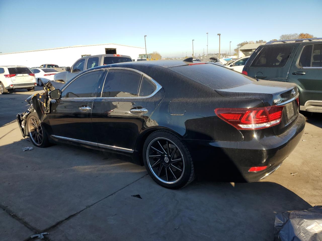 VIN JTHBL5EFXG5139185 2016 LEXUS LS460 no.2