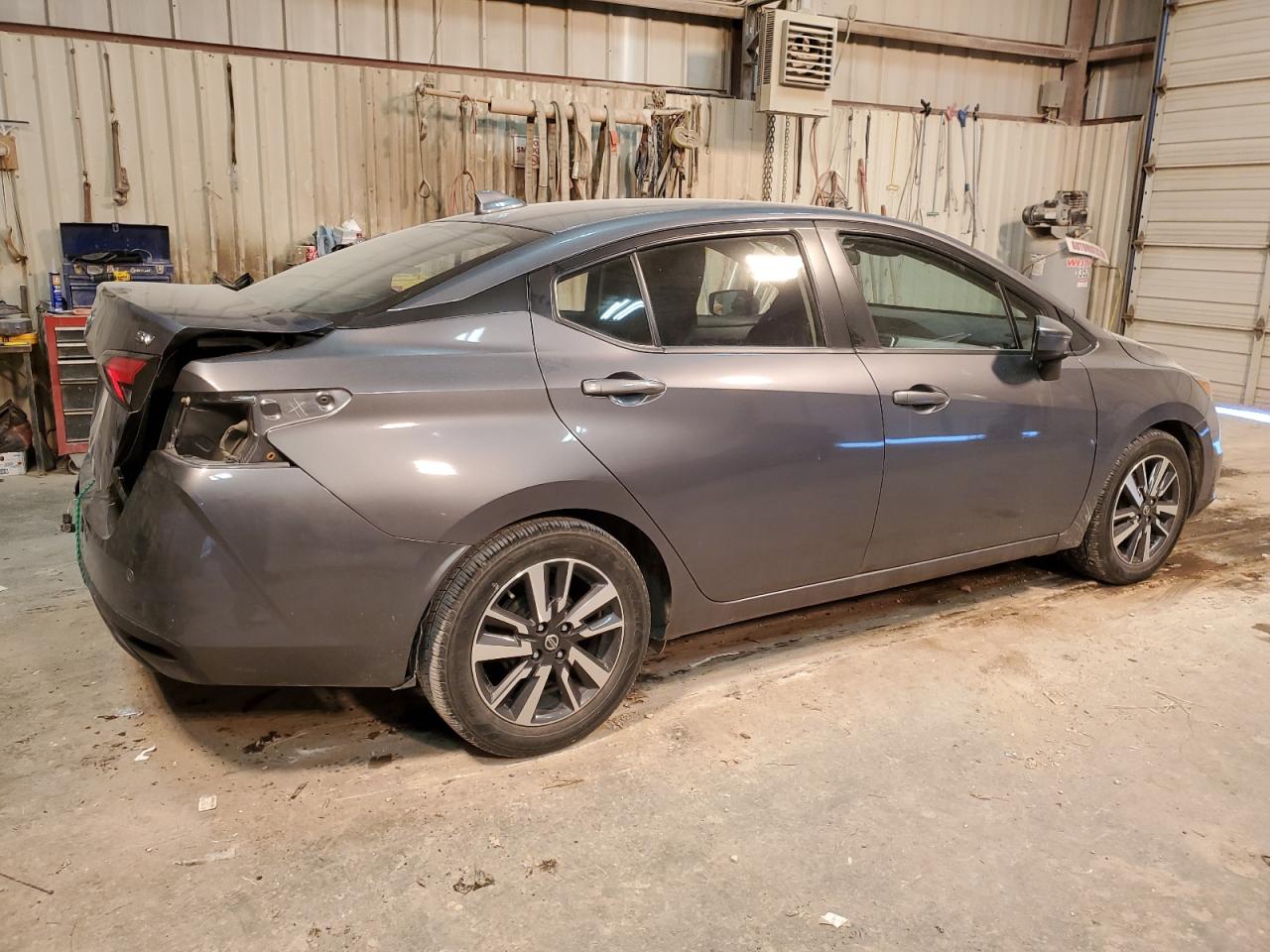 2021 Nissan Versa - Image 3