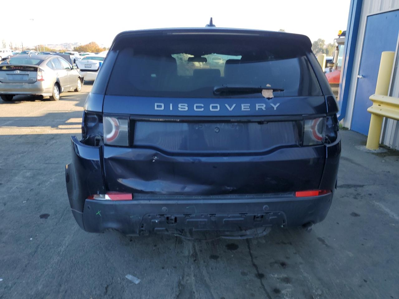 2016 Land Rover Discovery - Image 6