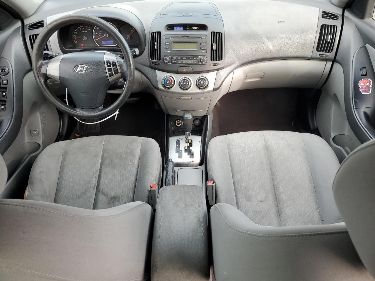 2010 Hyundai Elantra - Image 8