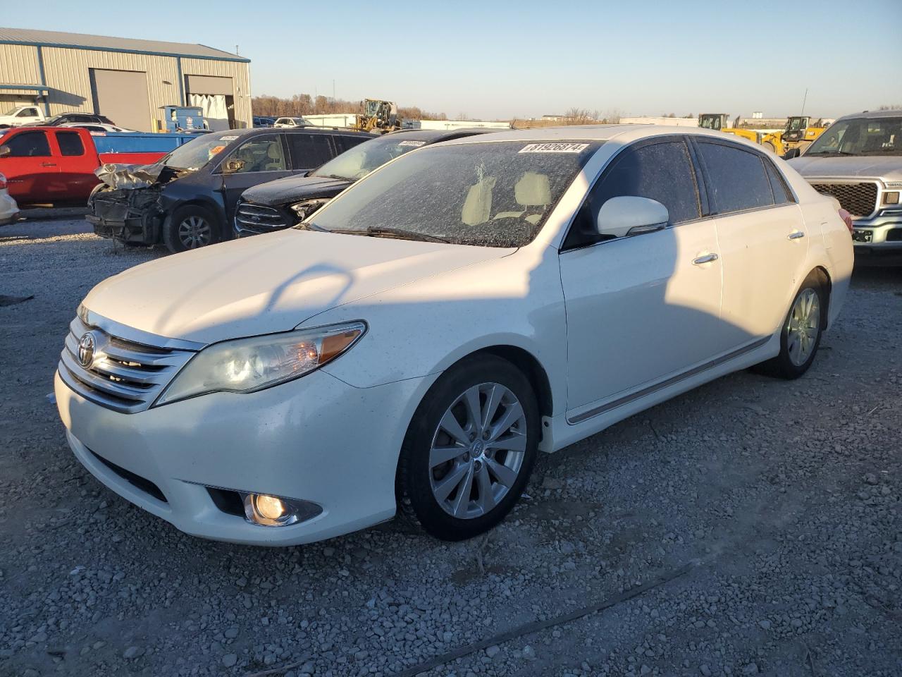 2012 Toyota Avalon - Image 1