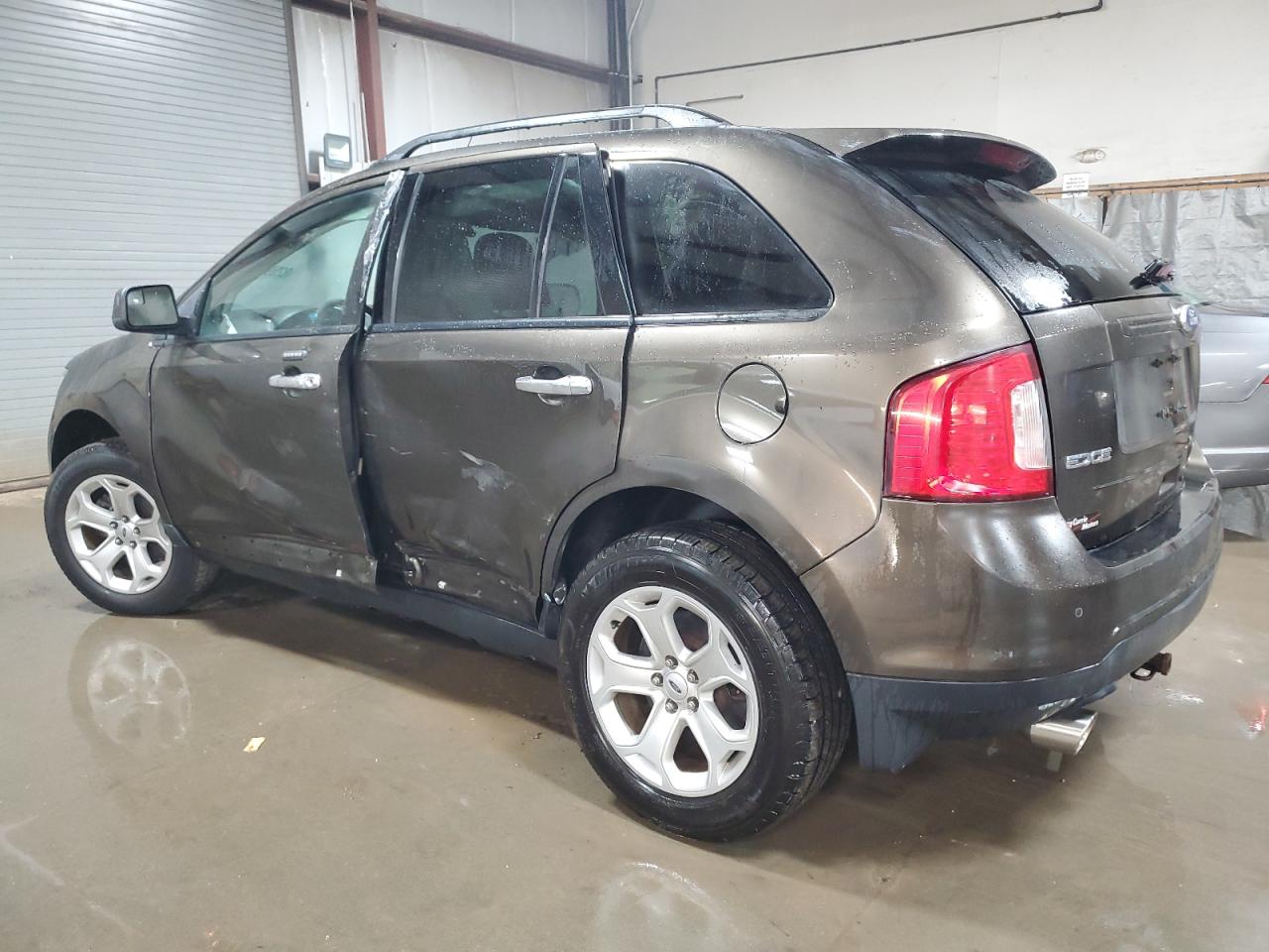 2011 Ford Edge - Image 2
