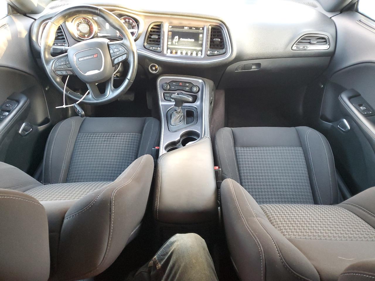 2017 Dodge Challenger - Image 8