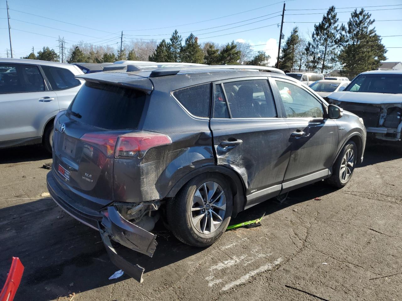 2017 Toyota RAV 4 - Image 3