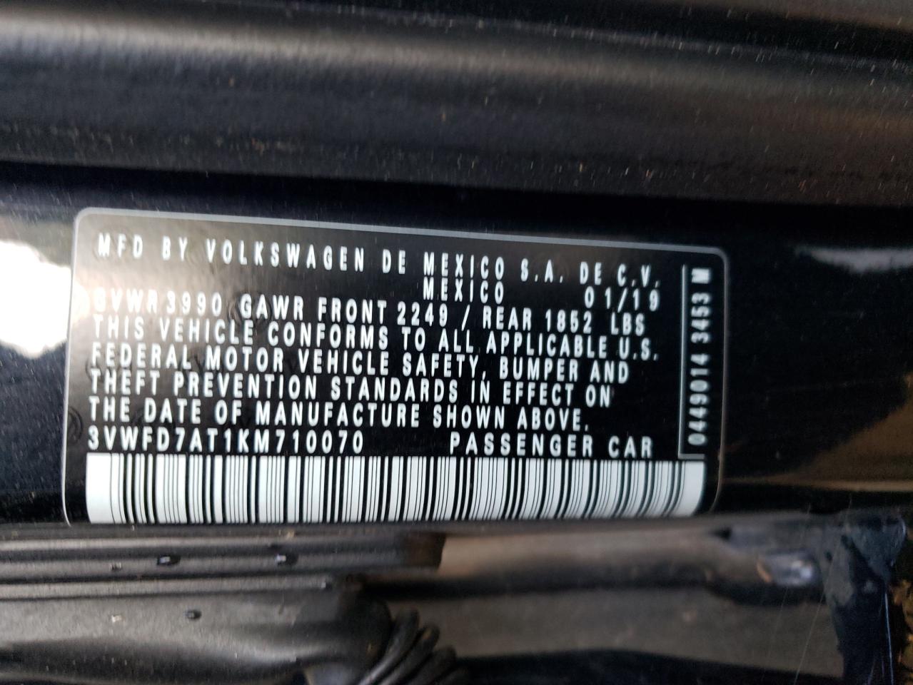 2019 Volkswagen Beetle - Image 13