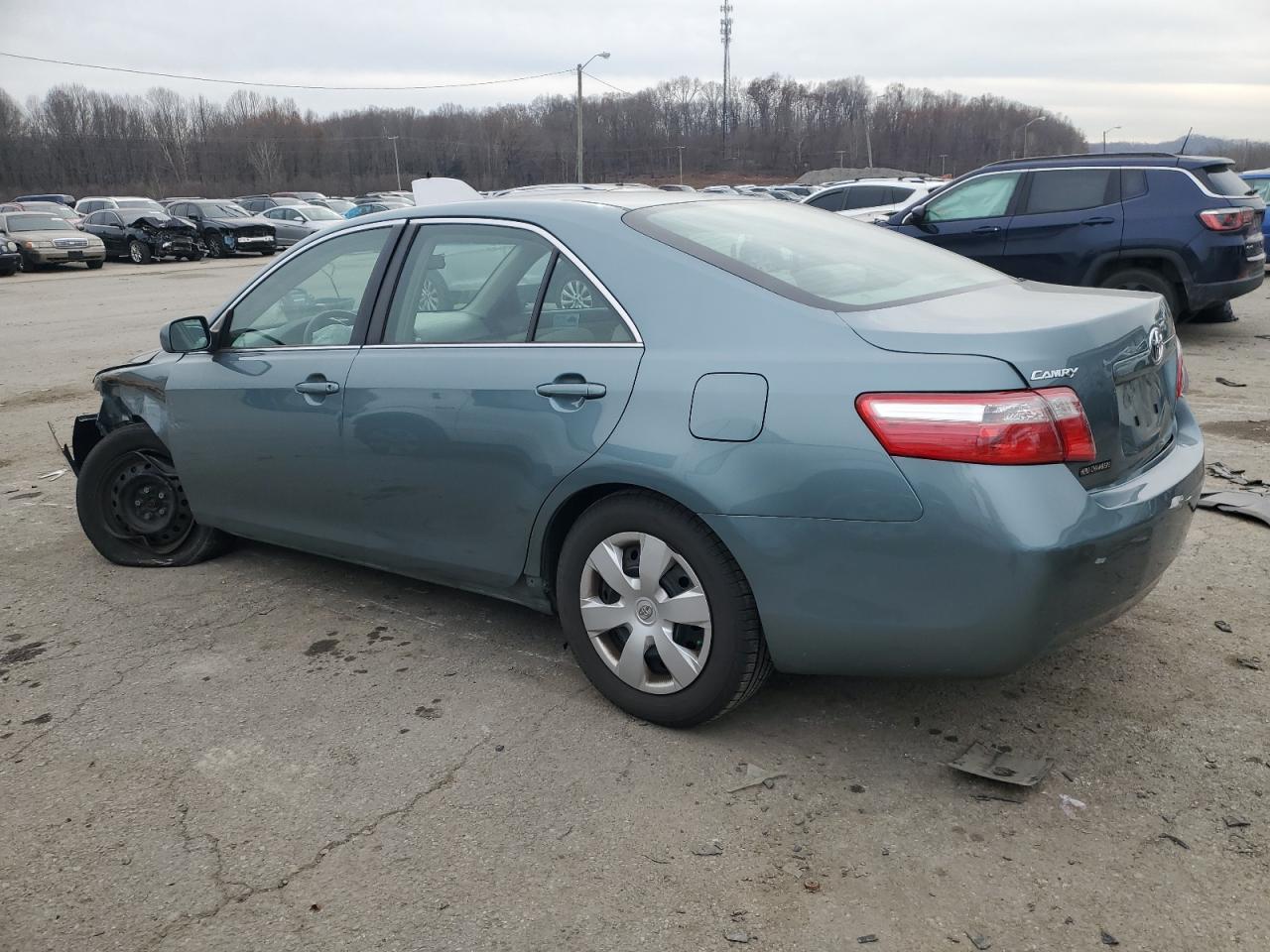 2009 Toyota Camry - Image 2