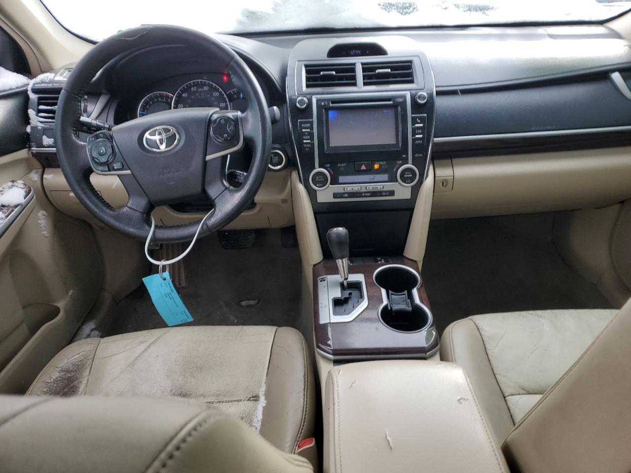 2012 Toyota Camry - Image 8