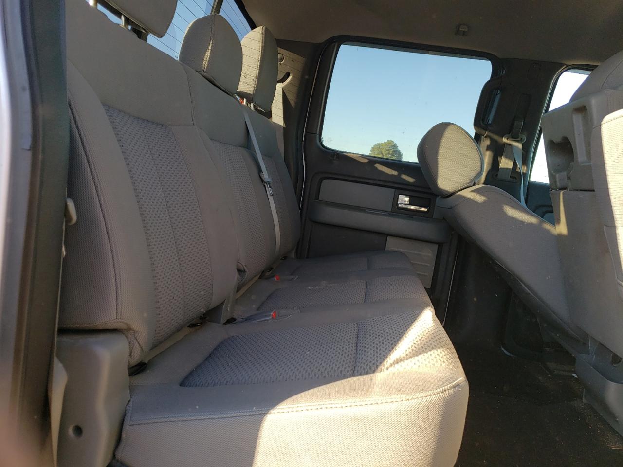 2012 Ford F-150 - Image 10