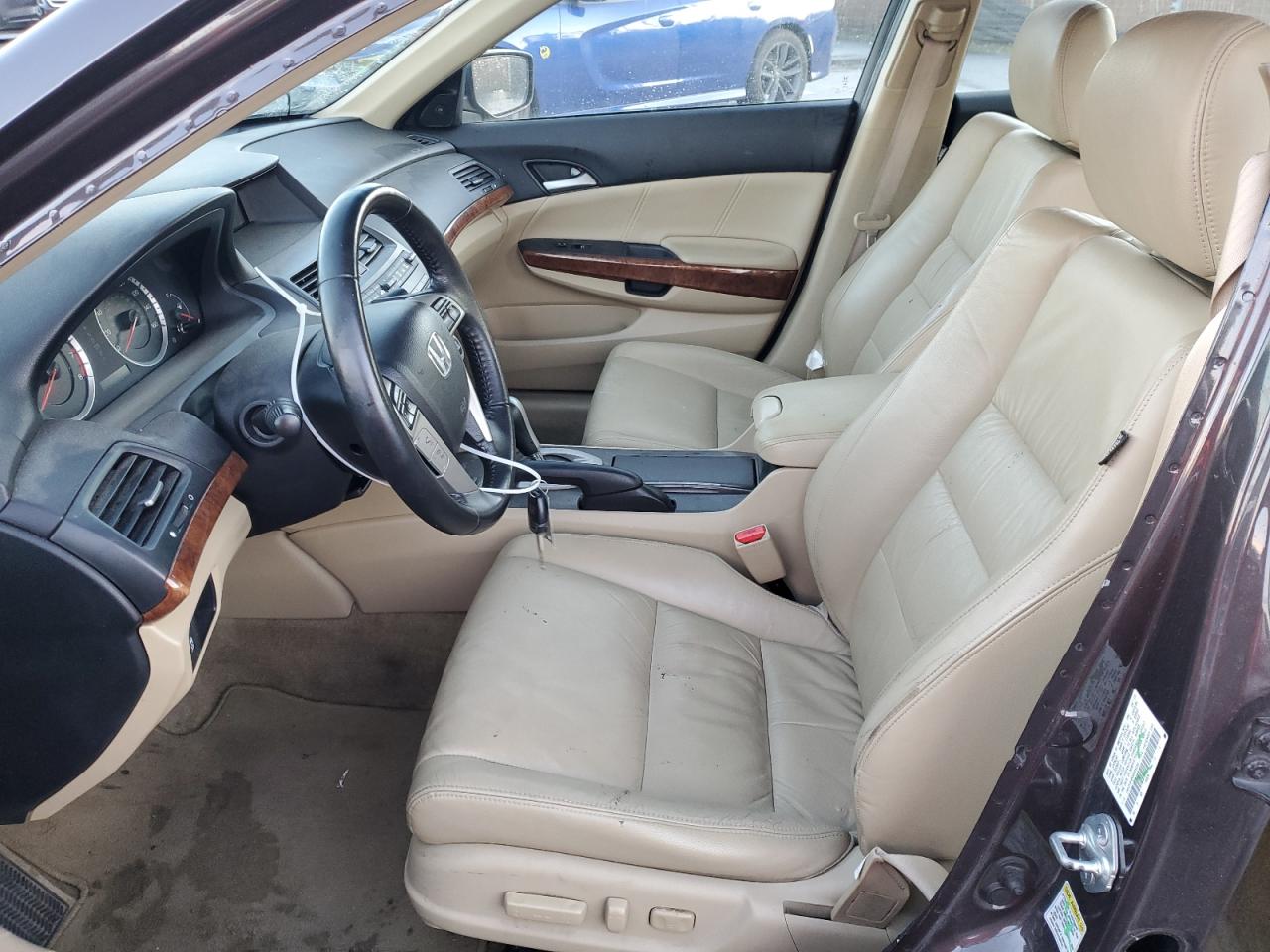 2011 Honda Accord Exl VIN: 1HGCP3F85BA005233 Lot: 86286974