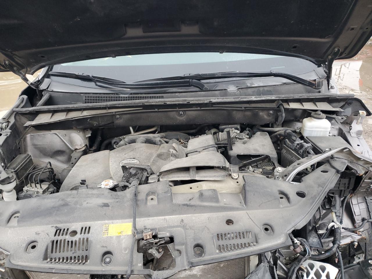 2018 Toyota Highlander Le VIN: 5TDBZRFH4JS885141 Lot: 84854244