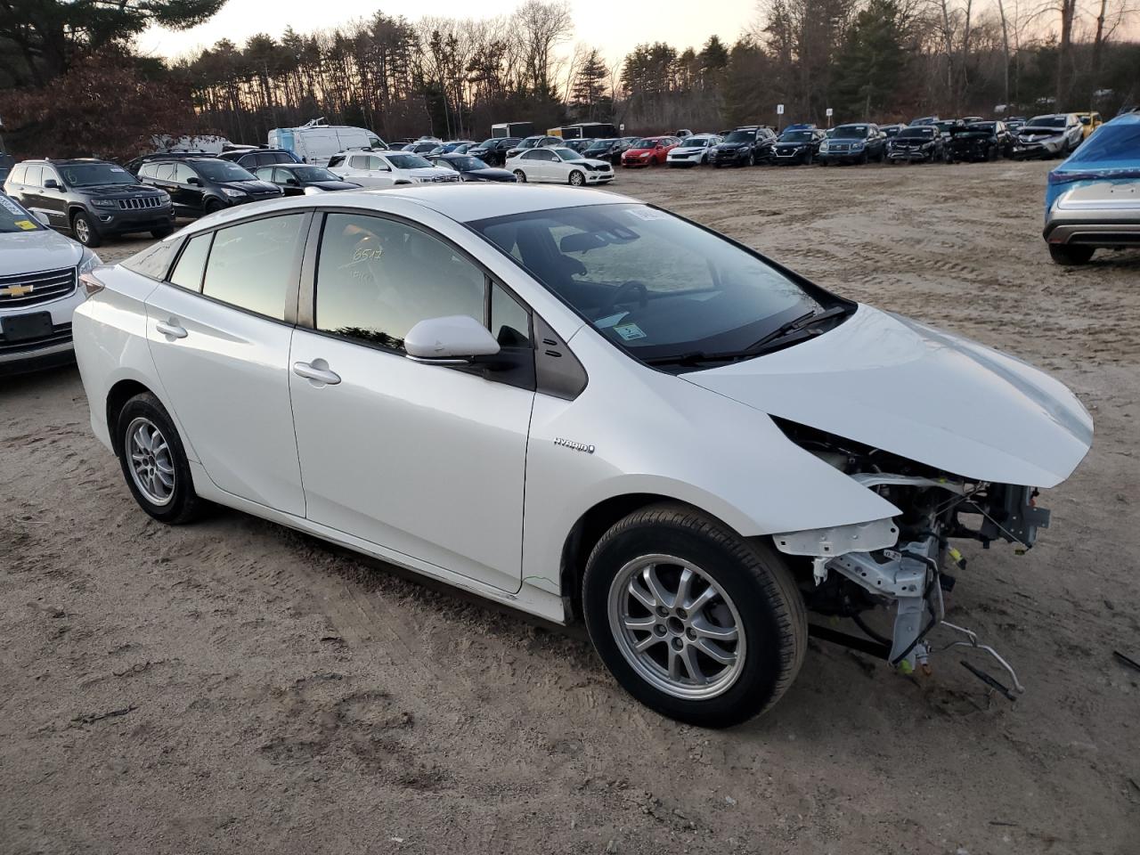 VIN JTDKBRFU6H3030681 2017 TOYOTA PRIUS no.4