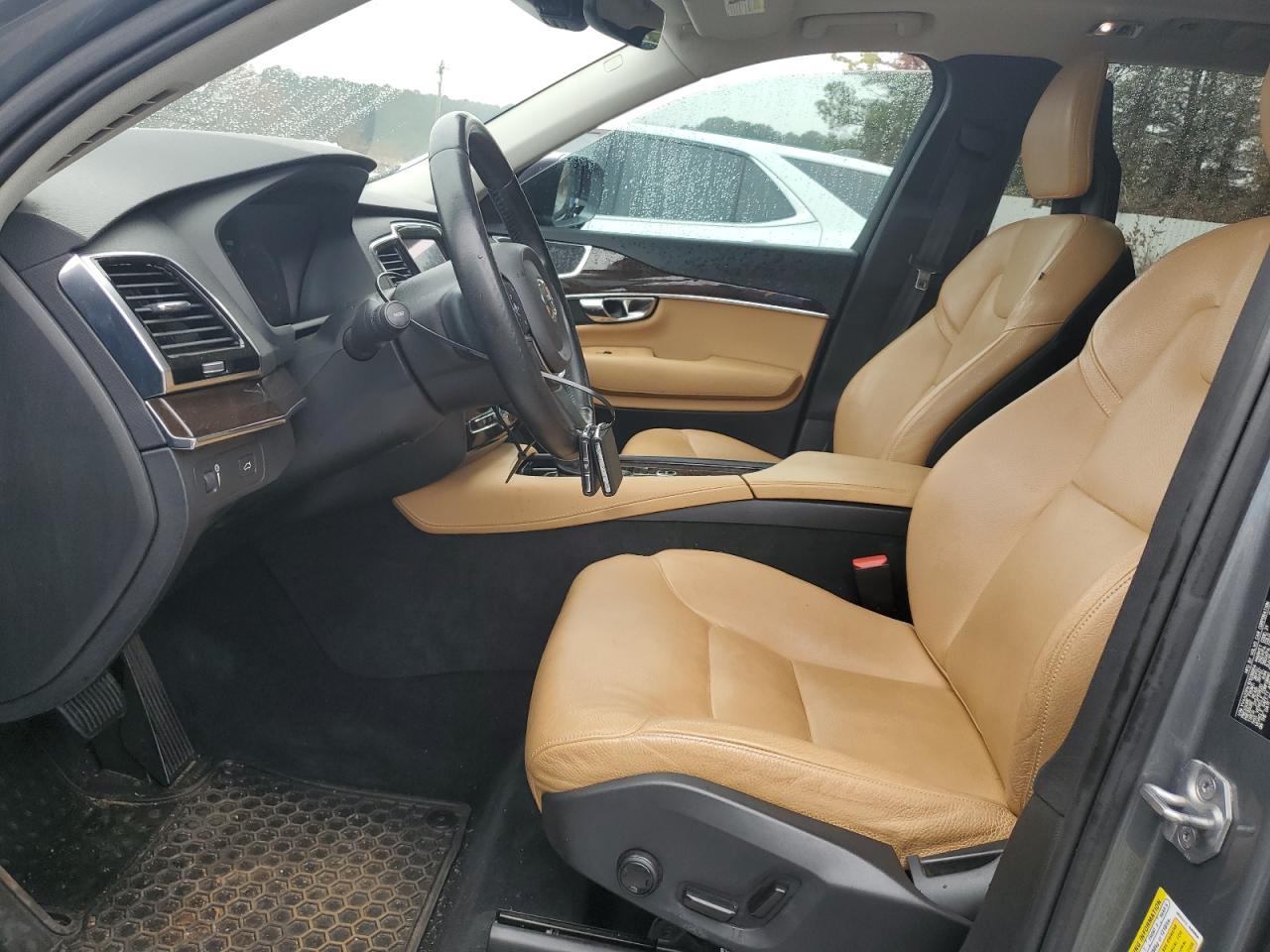 2016 Volvo XC90 - Image 7