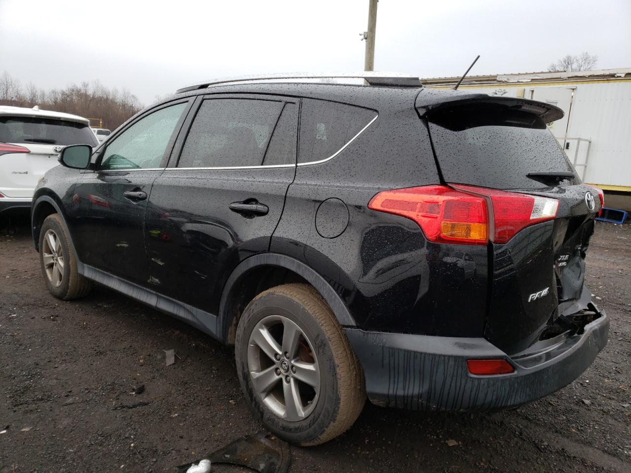 VIN 2T3RFREV7FW395975 2015 TOYOTA RAV4 no.2