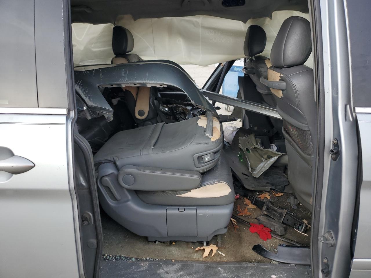 2006 Honda Odyssey - Image 11