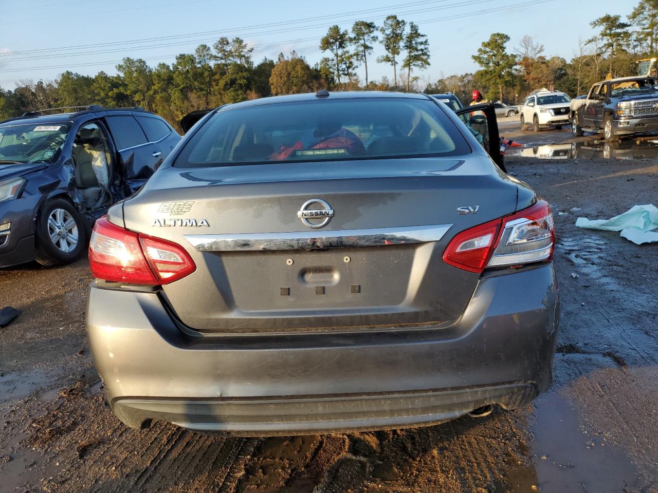 2017 Nissan Altima - Image 6